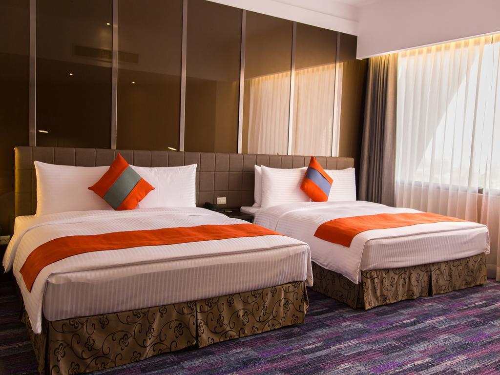 Hoya Resort Hotel Kaohsiung Bagian luar foto