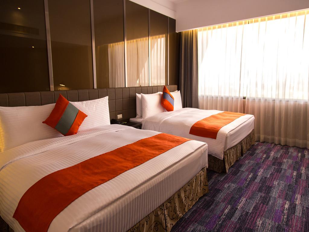 Hoya Resort Hotel Kaohsiung Bagian luar foto