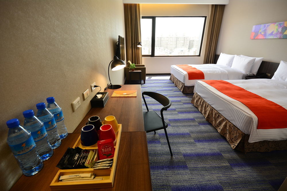 Hoya Resort Hotel Kaohsiung Bagian luar foto