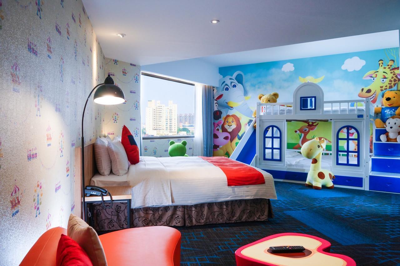 Hoya Resort Hotel Kaohsiung Bagian luar foto