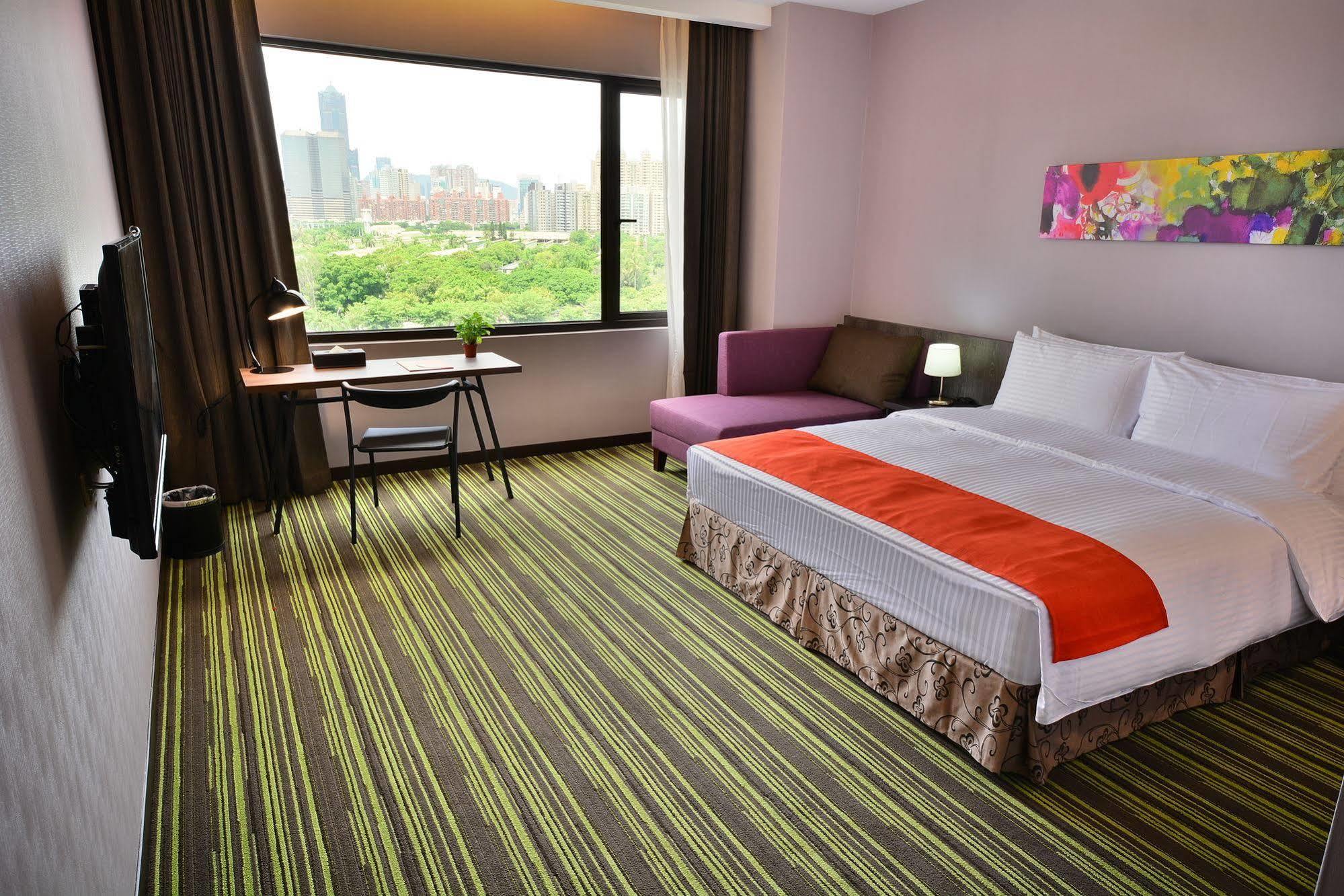 Hoya Resort Hotel Kaohsiung Bagian luar foto